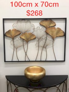 Gingko leaf with frame 