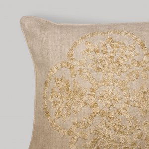 LiNEN CUSHIONS