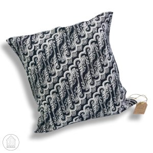 PARANG MONOCHROME Handstamp Batik Cushion Cover